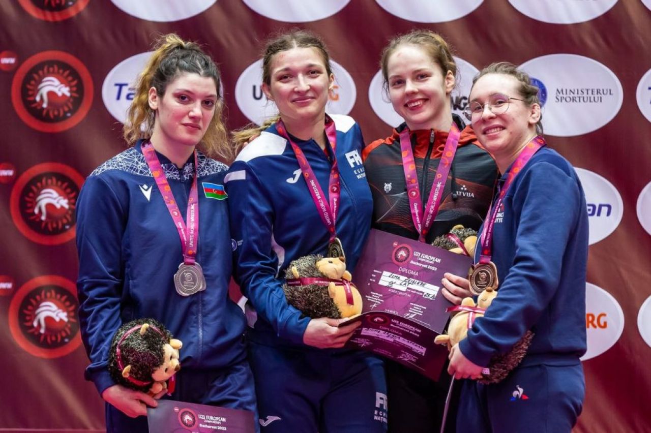 Regina Amina. Noua senzație din lupte, aur la Europeanul U23 de la București. Federația lui Răzvan Pîrcălabu, medalii pe bandă rulantă_3