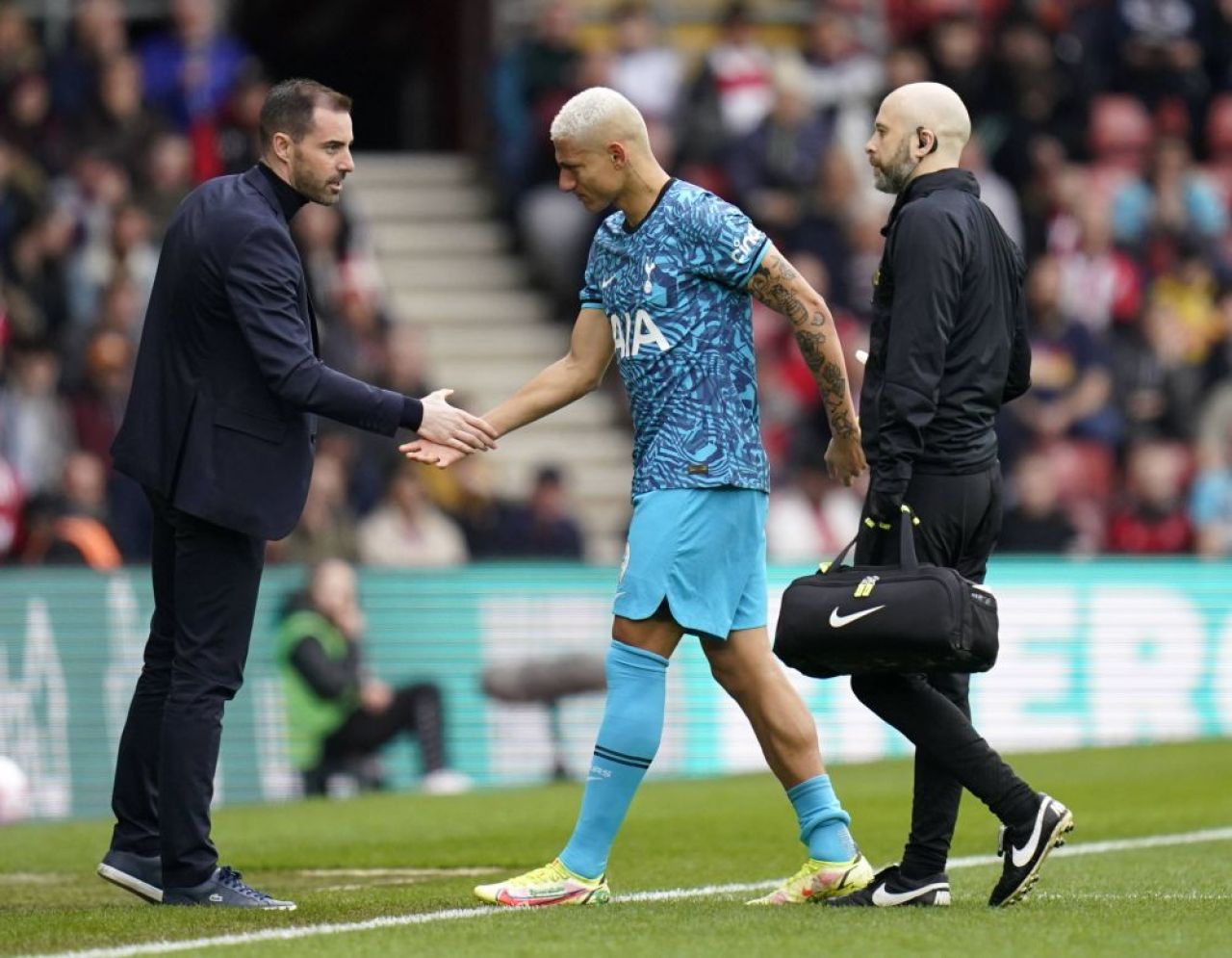 Accidentare cumplită pentru Richarlison! Fotbalistul lui Spurs a ieșit plângând de pe teren_6
