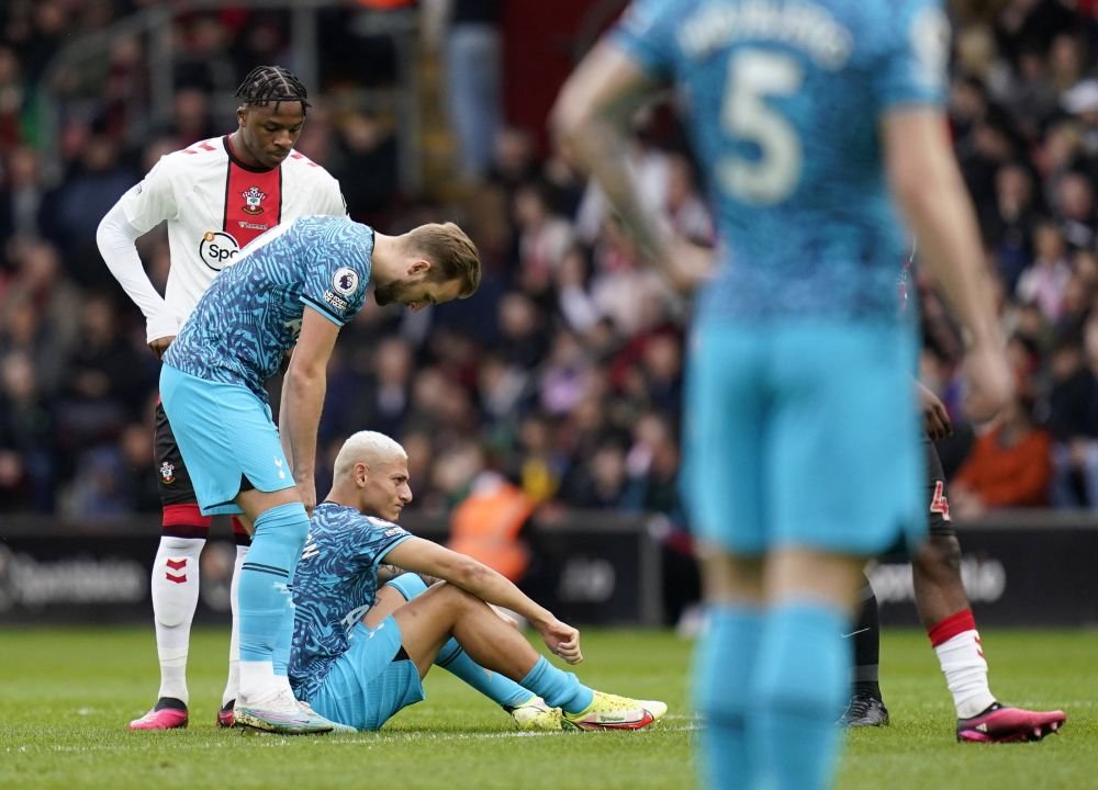 Accidentare cumplită pentru Richarlison! Fotbalistul lui Spurs a ieșit plângând de pe teren_8