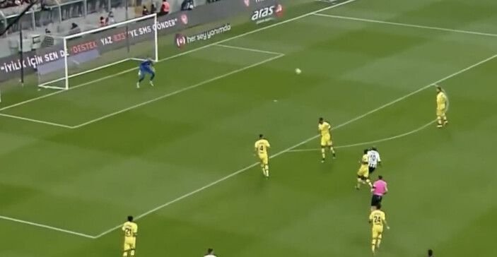 „Magnific!” Omul care a plecat de la Al-Nassr din cauza lui Ronaldo face show în Europa_4