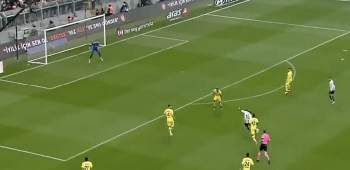 „Magnific!” Omul care a plecat de la Al-Nassr din cauza lui Ronaldo face show în Europa_5