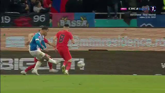 Jovan Show! Markovic i-a ridiculizat pe fundașii de la FCSB și a înscris superb _17