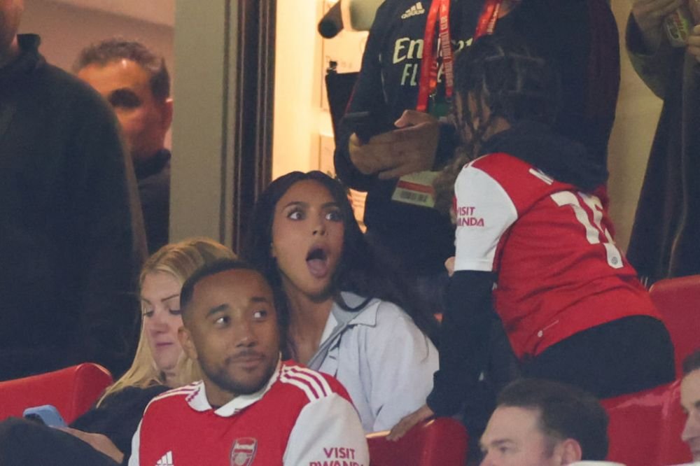 Kim Kardashian, sunată de Bukayo Saka după ce Arsenal a fost eliminată din Europa League! Ce i-a spus jucătorul _16