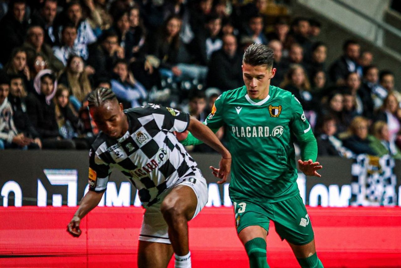 Alex Dobre, gol decisiv din voleu la Famalicao! Atacantul vine în formă la echipa națională_1