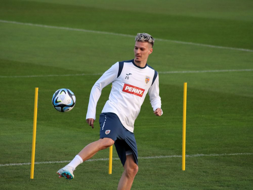 Imagini de la antrenamentul echipei naționale. Au lipsit 11 jucători, printre care toți portarii_36