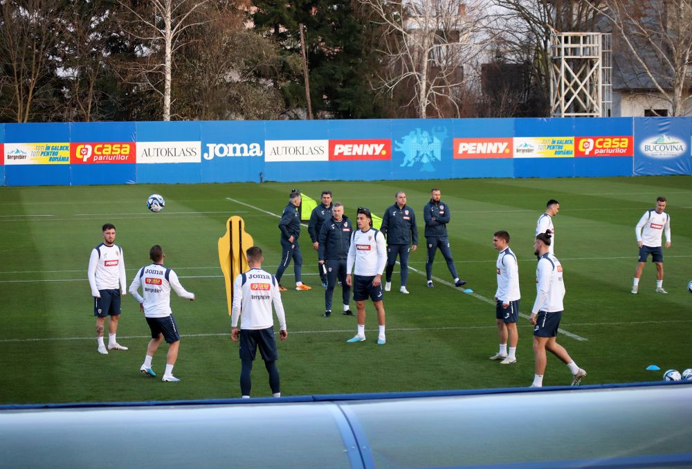 Imagini de la antrenamentul echipei naționale. Au lipsit 11 jucători, printre care toți portarii_38