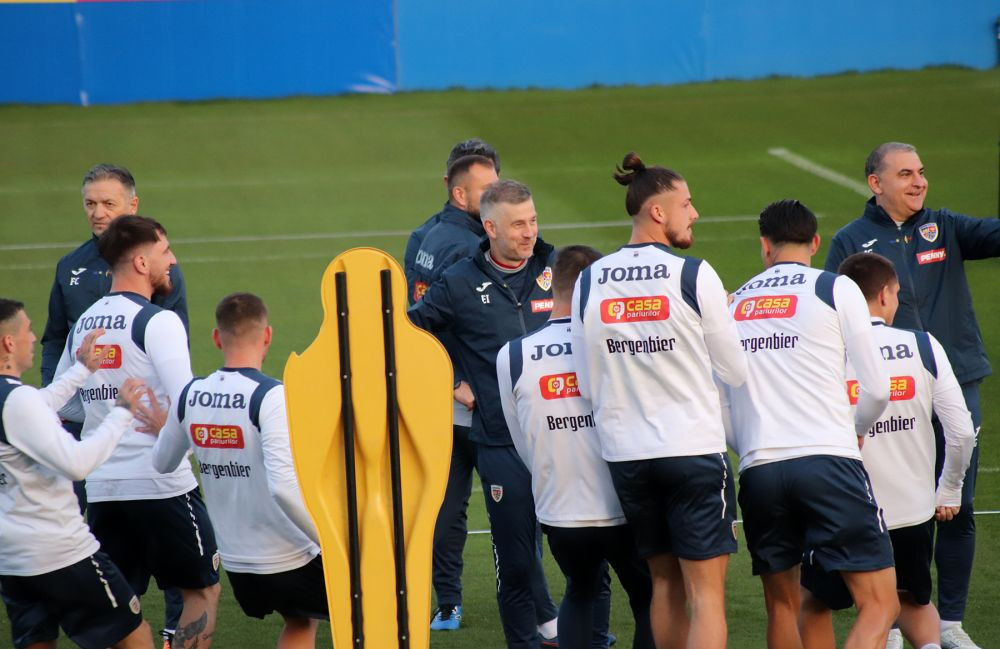 Imagini de la antrenamentul echipei naționale. Au lipsit 11 jucători, printre care toți portarii_45