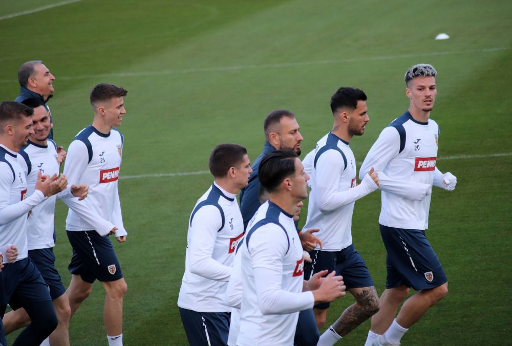 Imagini de la antrenamentul echipei naționale. Au lipsit 11 jucători, printre care toți portarii_55