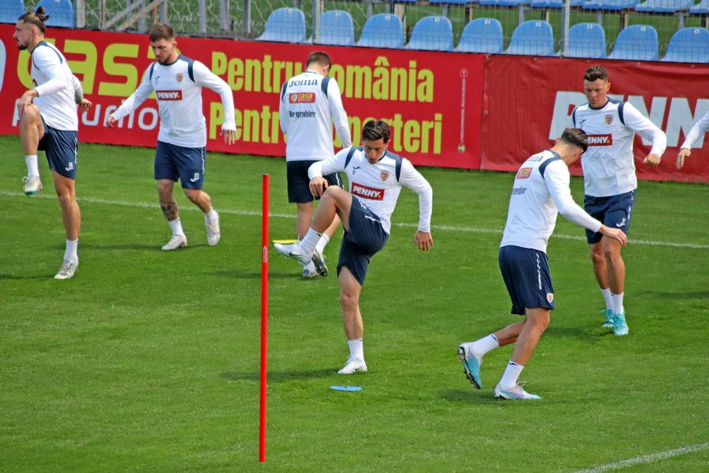 Imagini de la antrenamentul echipei naționale. Au lipsit 11 jucători, printre care toți portarii_62