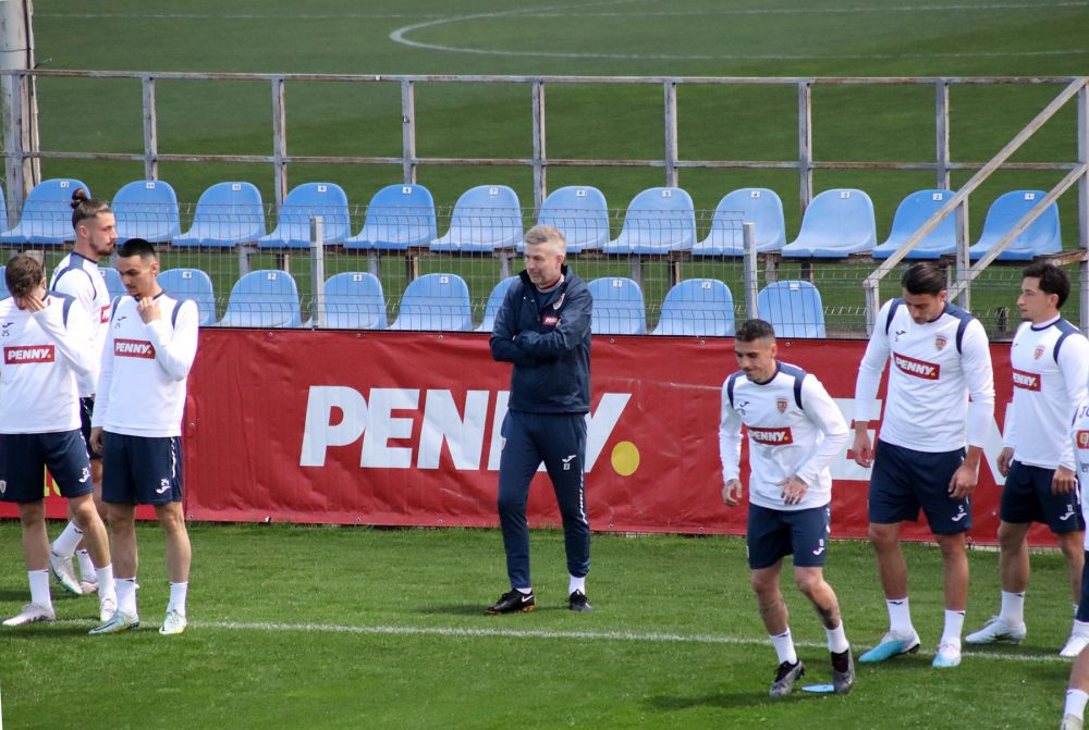 Imagini de la antrenamentul echipei naționale. Au lipsit 11 jucători, printre care toți portarii_65