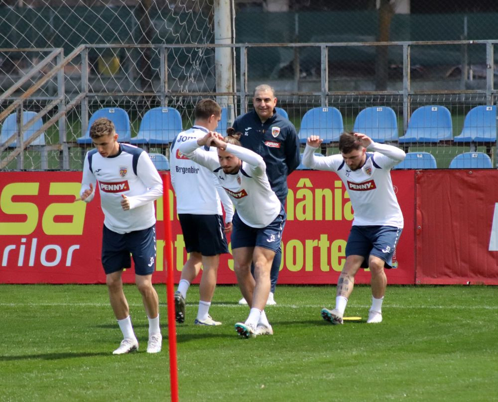 Imagini de la antrenamentul echipei naționale. Au lipsit 11 jucători, printre care toți portarii_68