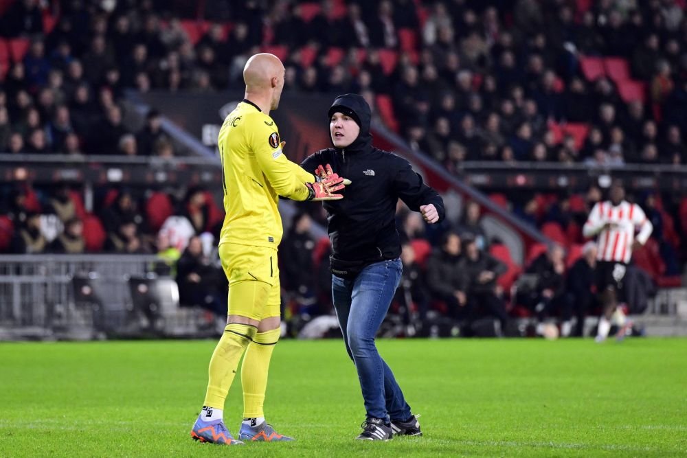 Era beat criță, dar zice că a vrut să pară amuzant. Ce s-a întâmplat cu fanul care l-a atacat pe Marko Dmitrovic_2