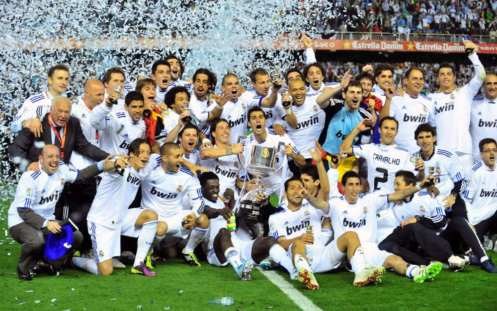 Fostul atacant al lui Real Madrid s-a retras la 39 de ani. În 2009 valora 25 milioane de euro_9