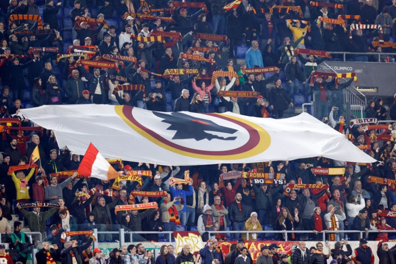 S-a scris istorie în meciul Women's Champions League arbitrat de români: AS Roma - Barcelona_1