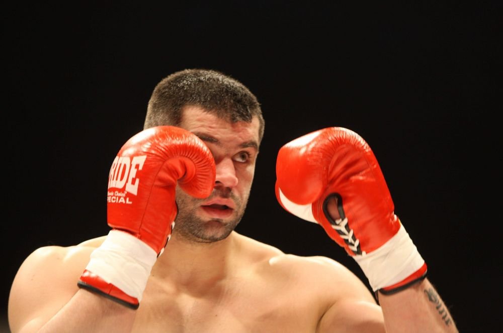 Cum arătau tibiile campionului Daniel Ghiță după un meci extrem de dur_15