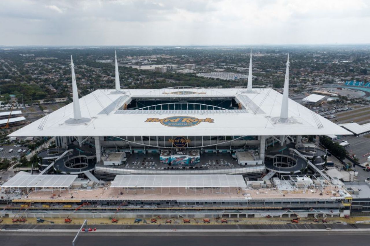 Stadion de fotbal american, transformat în arenă de tenis. Cum arată minunea logistică de la Miami _4