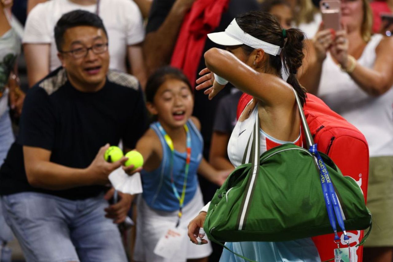 „Duelul româncelor” la Miami: Bianca Andreescu a învins-o din nou pe Emma Răducanu_22