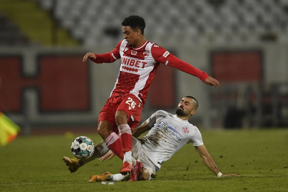 Naționala de fotbal în care peste jumătate din echipă are același nume de familie! Un fost jucător de la Dinamo, prezent și el_8