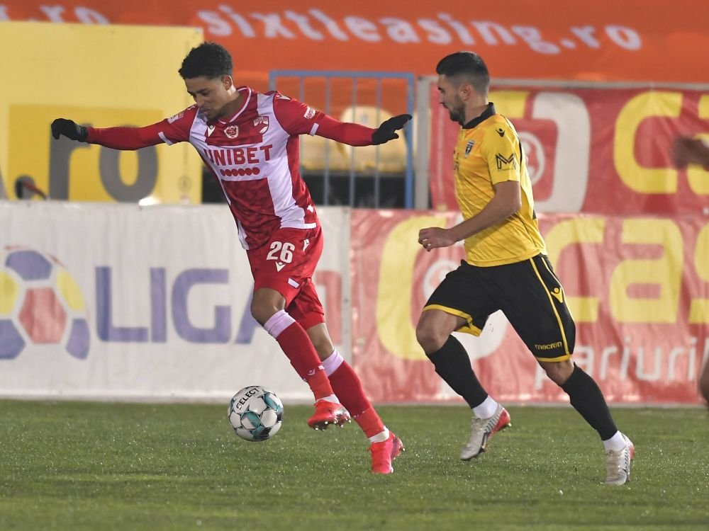 Naționala de fotbal în care peste jumătate din echipă are același nume de familie! Un fost jucător de la Dinamo, prezent și el_14