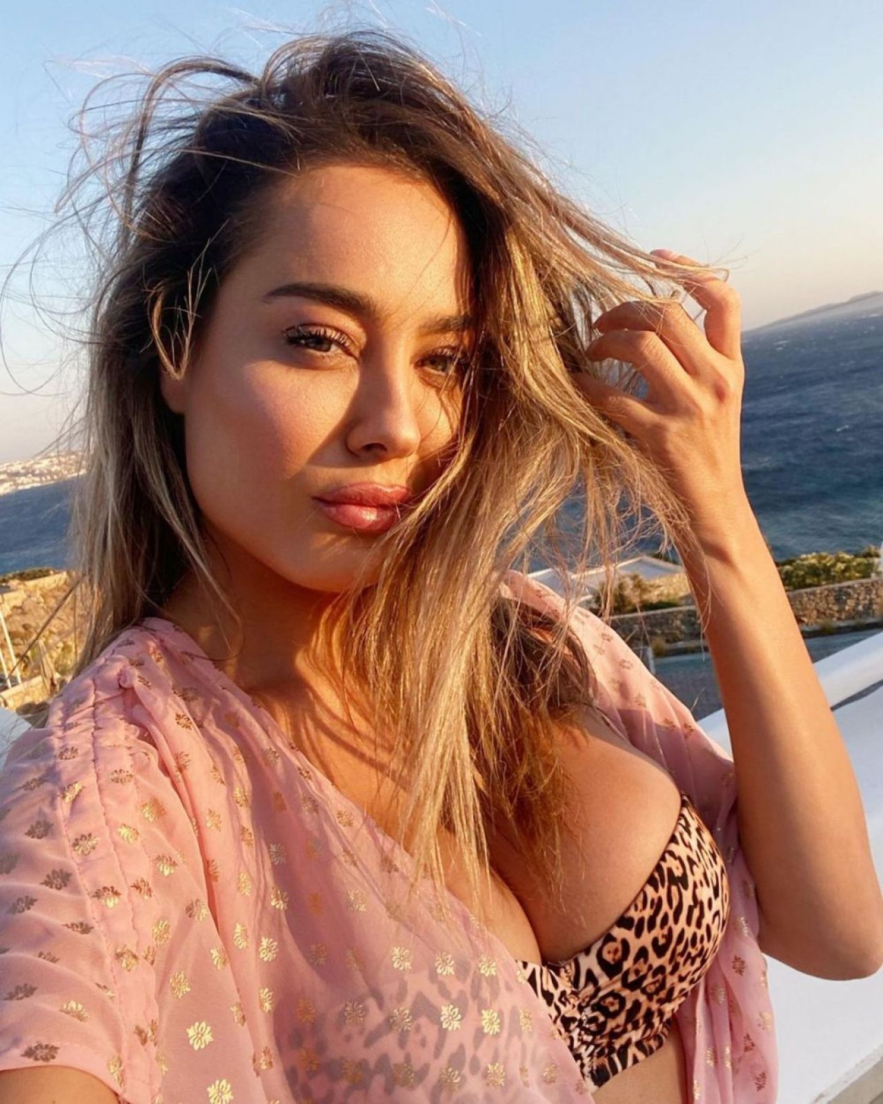 Cea mai sexy fană a lui Napoli i-a pus gând rău lui Khvicha Kvaratskhelia: „Voi avea o relație cu el!” Cum arată actrița_6
