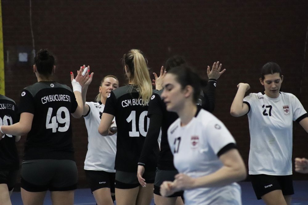 Cea mai veche handbalistă de la Rapid, salutată cu
