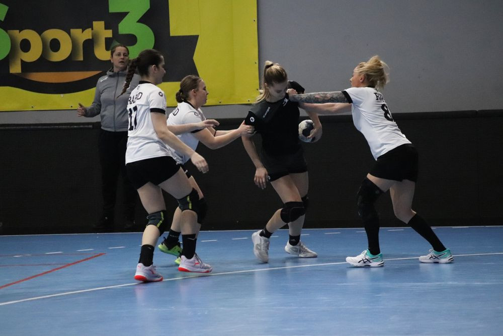 Cea mai veche handbalistă de la Rapid, salutată cu 