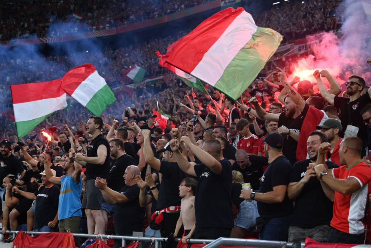 Ungurii au făcut ce au vrut! Ce au afișat, după ce UEFA i-a amenințat cu sancțiuni_13