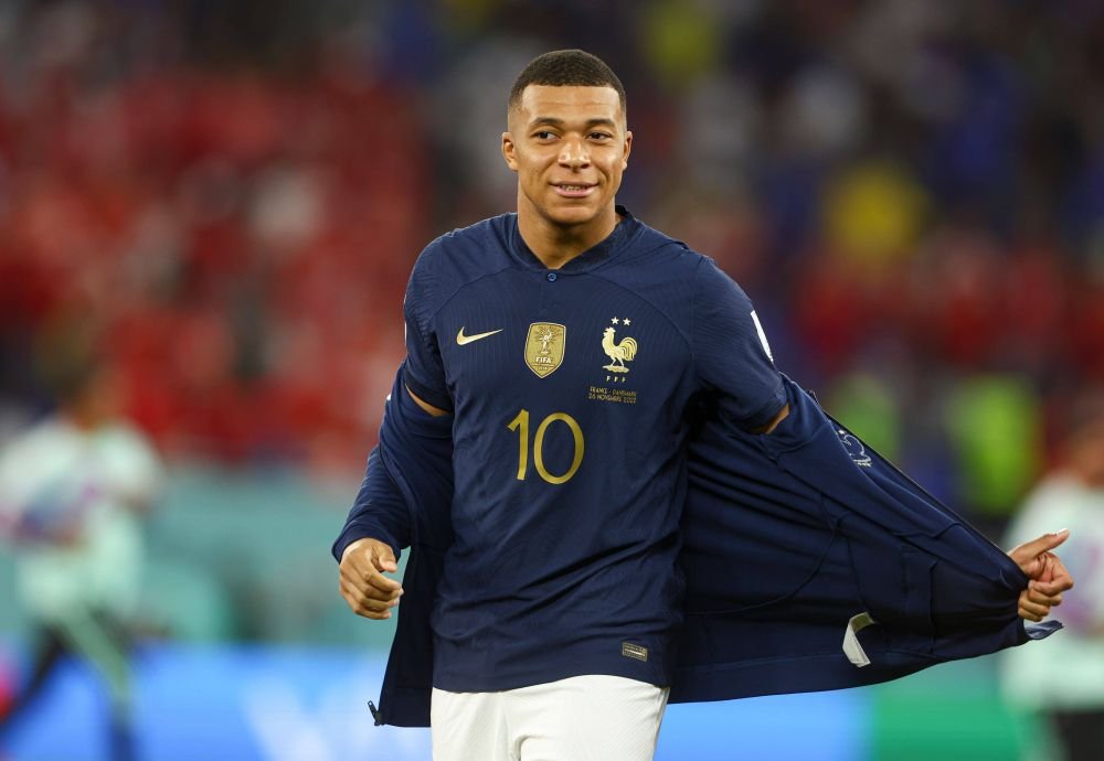 La cuțite!? Mbappe l-a chemat la o discuție între patru ochi pe Griezmann. Ce au vorbit _7