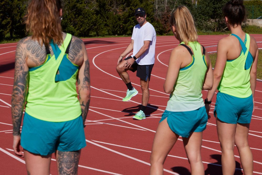 Stephen Scullion, maratonistul olimpic cu minte sclipitoare și pantofi verzi Under Armour Flow Velociti Elite.