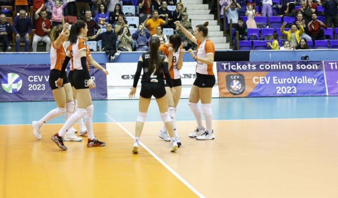 Cine s-a impus în semifinala românească din Cupa CEV, Volei Alba Blaj - CSM Târgoviște_1