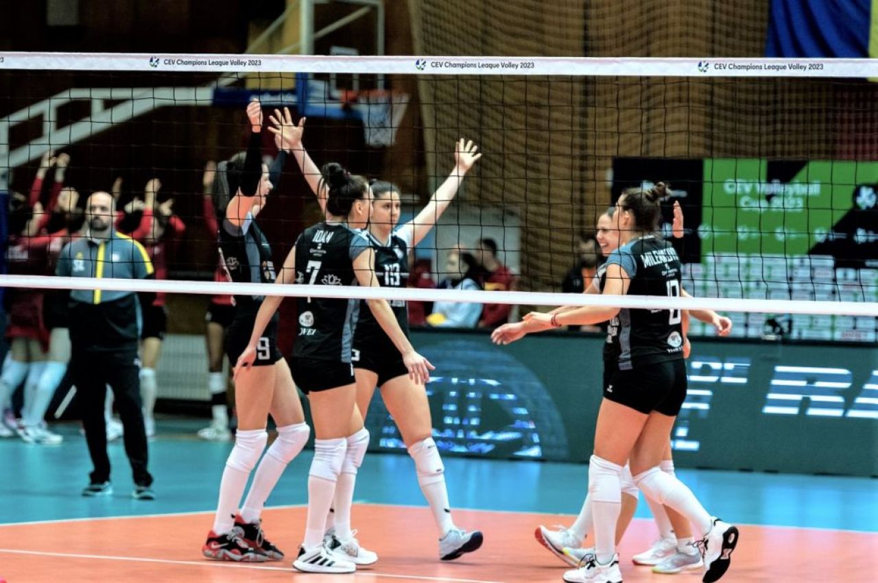 Cine s-a impus în semifinala românească din Cupa CEV, Volei Alba Blaj - CSM Târgoviște_2