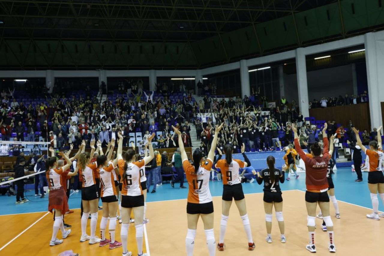 Cine s-a impus în semifinala românească din Cupa CEV, Volei Alba Blaj - CSM Târgoviște_4