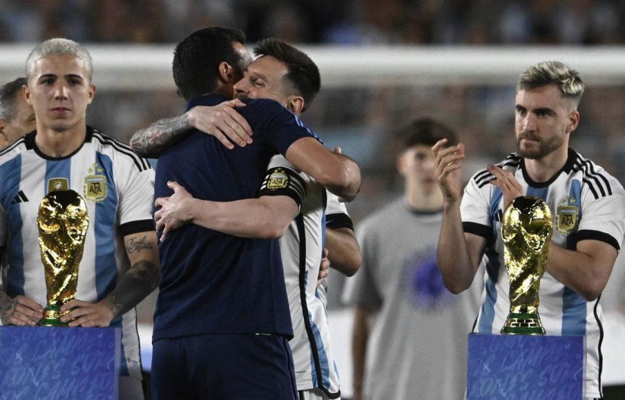 Spectacol pe El Monumental! A fost show la primul meci al Argentinei după Mondial, Messi a înscris al 800-lea gol din carieră_11