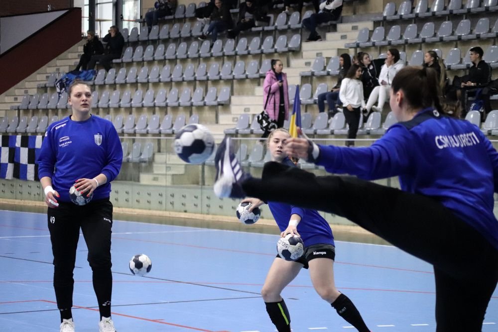 Una dintre marile portărițe de handbal ale României a fost cooptată în cadrul CSM București!_5