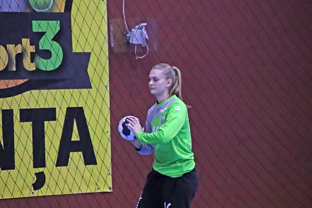 Una dintre marile portărițe de handbal ale României a fost cooptată în cadrul CSM București!_7