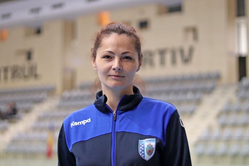 Una dintre marile portărițe de handbal ale României a fost cooptată în cadrul CSM București!_8