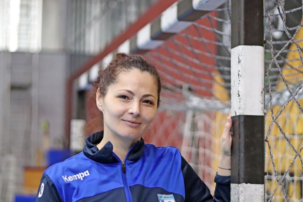 Una dintre marile portărițe de handbal ale României a fost cooptată în cadrul CSM București!_9
