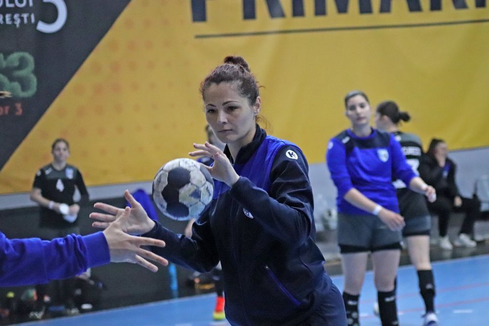 Una dintre marile portărițe de handbal ale României a fost cooptată în cadrul CSM București!_14