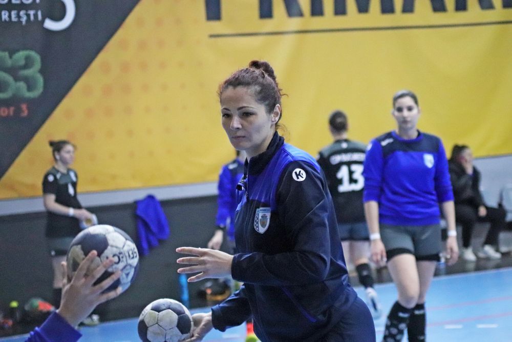 Una dintre marile portărițe de handbal ale României a fost cooptată în cadrul CSM București!_15