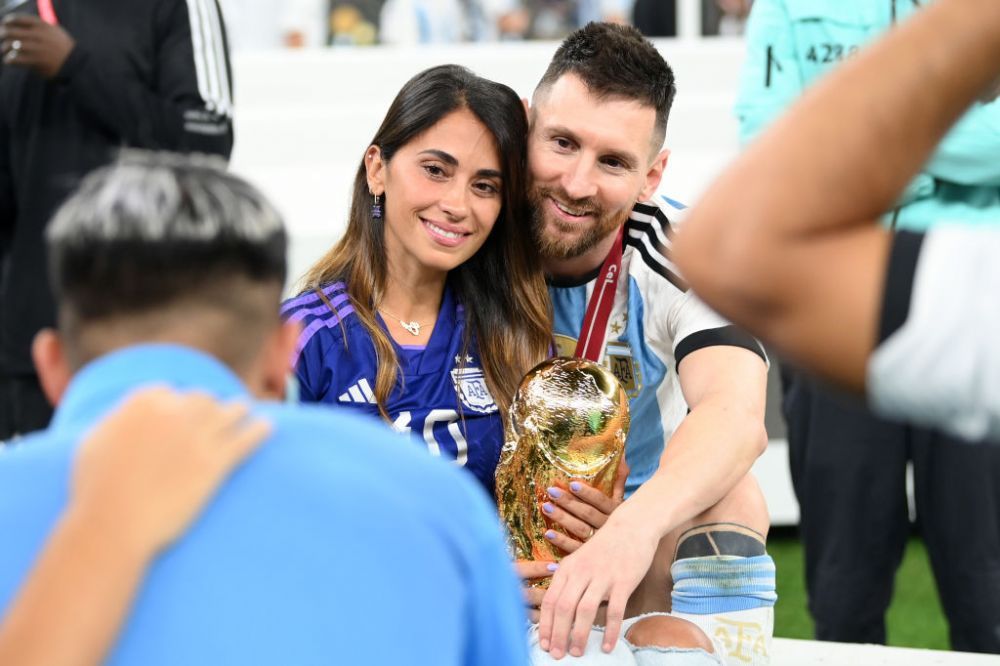 S-a dus 'blestemul'! Detaliul sesizat de toți la soția lui Messi după amicalul Argentinei: n-a mai făcut asta de la înfrângerea de la Mondial _14