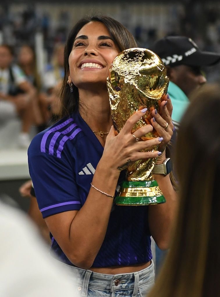 S-a dus 'blestemul'! Detaliul sesizat de toți la soția lui Messi după amicalul Argentinei: n-a mai făcut asta de la înfrângerea de la Mondial _18