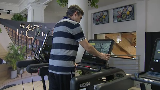 Vârsta chiar e doar un număr în cazul lui! Imagini de senzație cu Victor Pițurcă în sală! Cum se antrenează la 66 de ani fostul selecționer