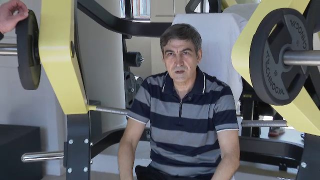 Vârsta chiar e doar un număr în cazul lui! Imagini de senzație cu Victor Pițurcă în sală! Cum se antrenează la 66 de ani fostul selecționer _14