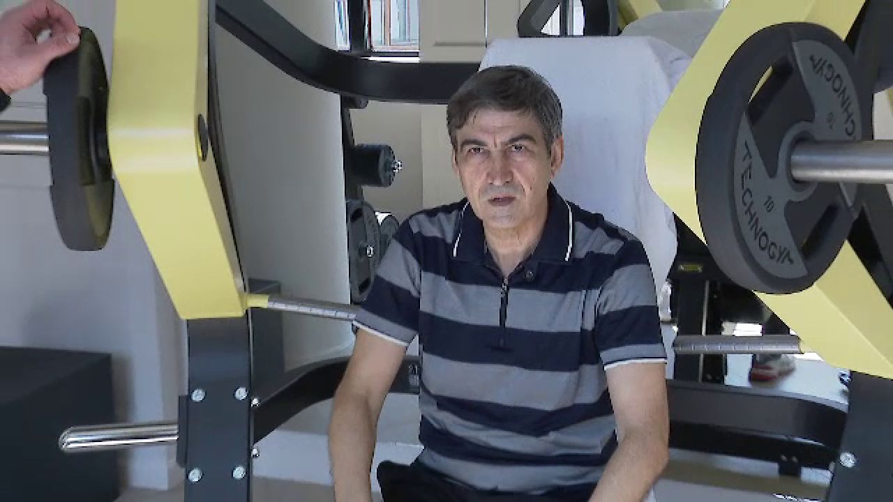 Vârsta chiar e doar un număr în cazul lui! Imagini de senzație cu Victor Pițurcă în sală! Cum se antrenează la 66 de ani fostul selecționer _14