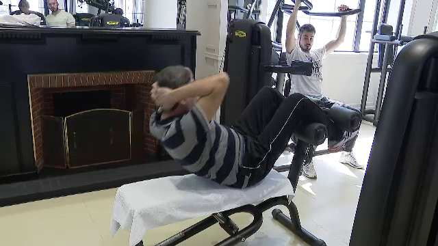 Vârsta chiar e doar un număr în cazul lui! Imagini de senzație cu Victor Pițurcă în sală! Cum se antrenează la 66 de ani fostul selecționer _32