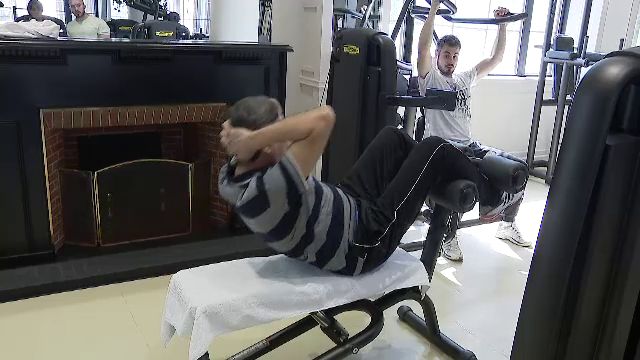 Vârsta chiar e doar un număr în cazul lui! Imagini de senzație cu Victor Pițurcă în sală! Cum se antrenează la 66 de ani fostul selecționer _32