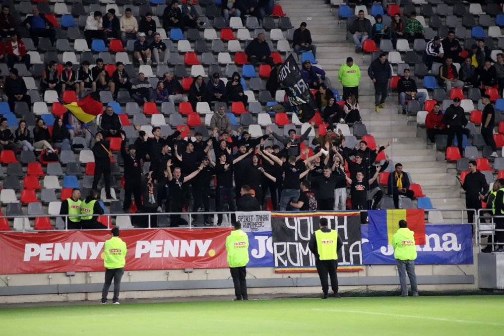 Aproape 80% dintre spectatorii prezenți la meciul cu România U21 - Portugalia U21 au fost copii!_5