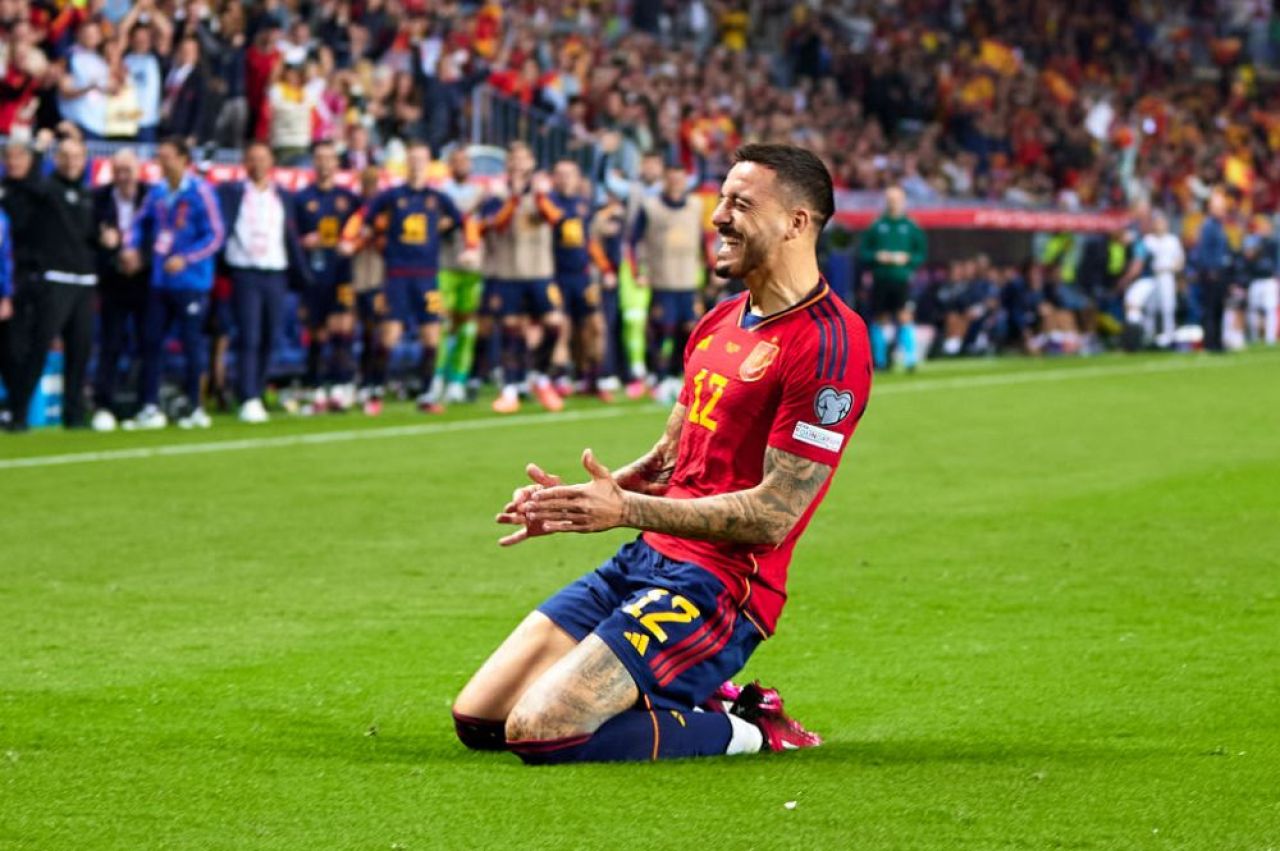 Fabulos! A debutat la 32 de ani în naționala Spaniei și a reușit o 'dublă' la patru minute de la intrarea în teren: „Mă simt ca la 18 ani!” _3