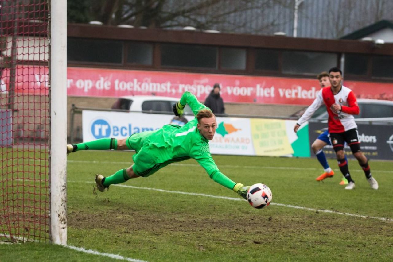 Ce cadou a primit antrenorul Liviu Ciobotariu de ziua lui: un campion al Olandei cu Feyenoord la FC Voluntari!_5