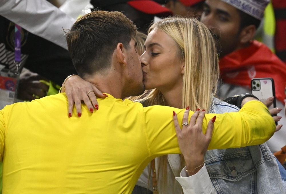 Thibaut Courtois, portarul lui Real Madrid, și-a stabilit data nunții cu modelul Mishel Gerzig!_19